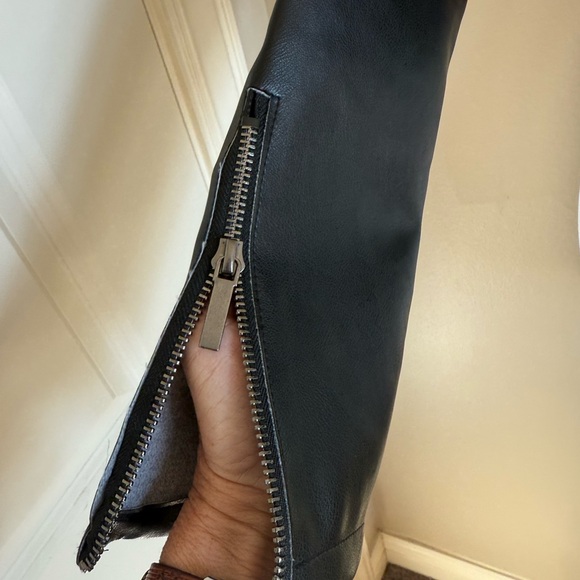 Black Cropped Leather Jacket - Picture 11 of 11